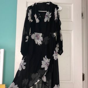 Black white flower print high-low dress